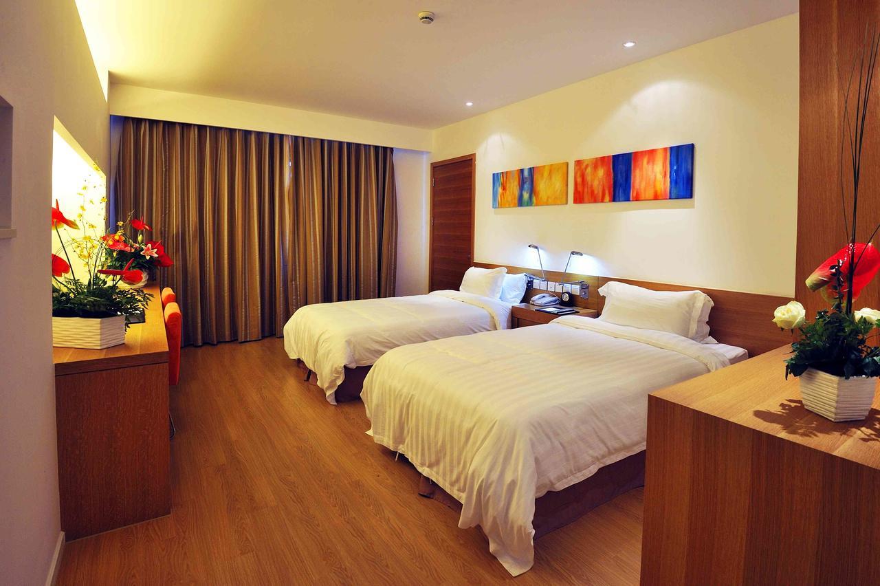 Wisdom Hotel Шанхай Екстериор снимка